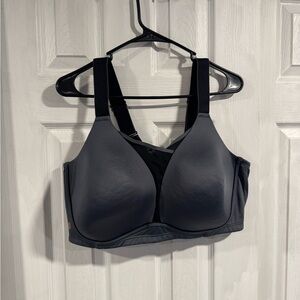 LIVI medium impact no-wire sports bra ~ 44DDD